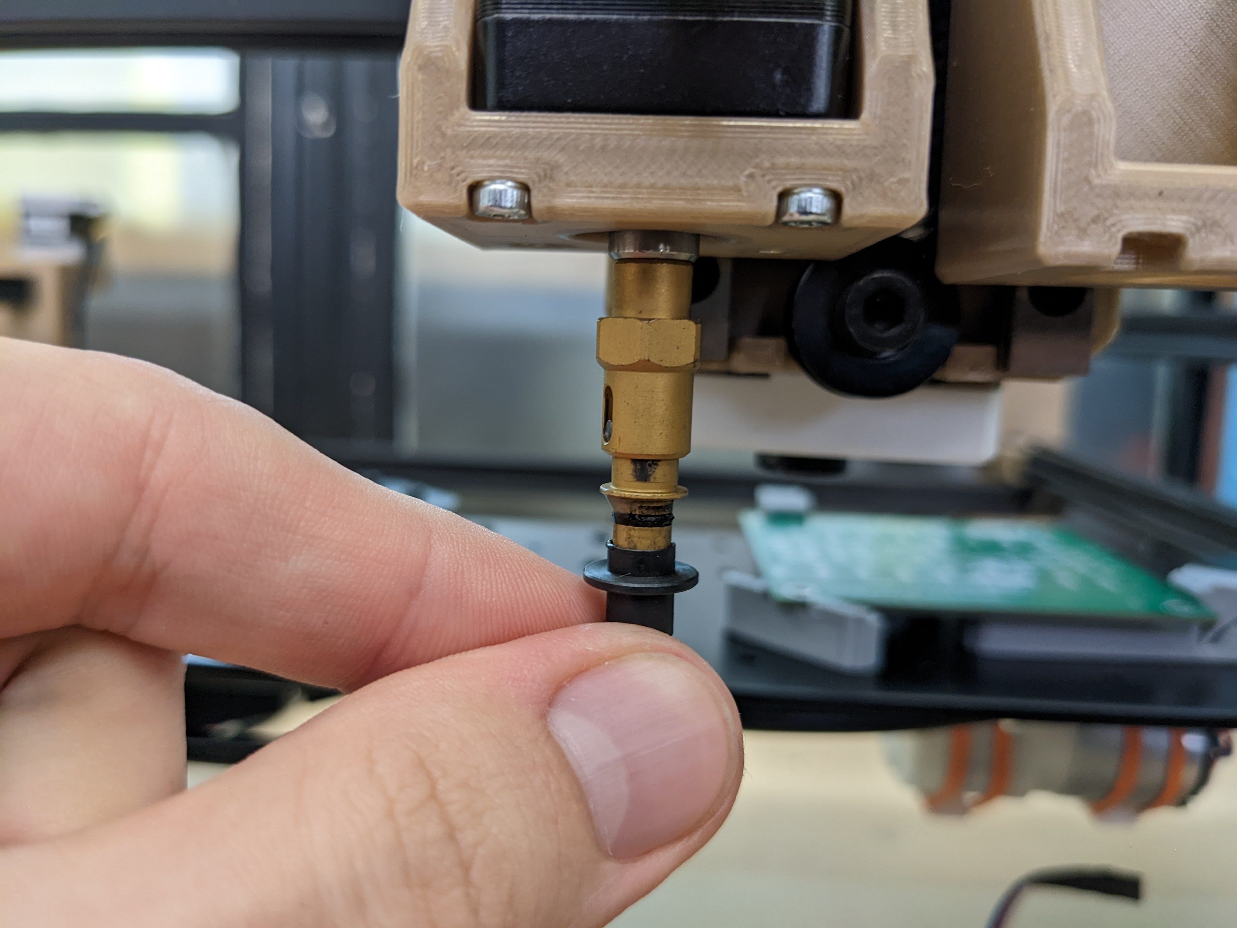 Install the N045 nozzle