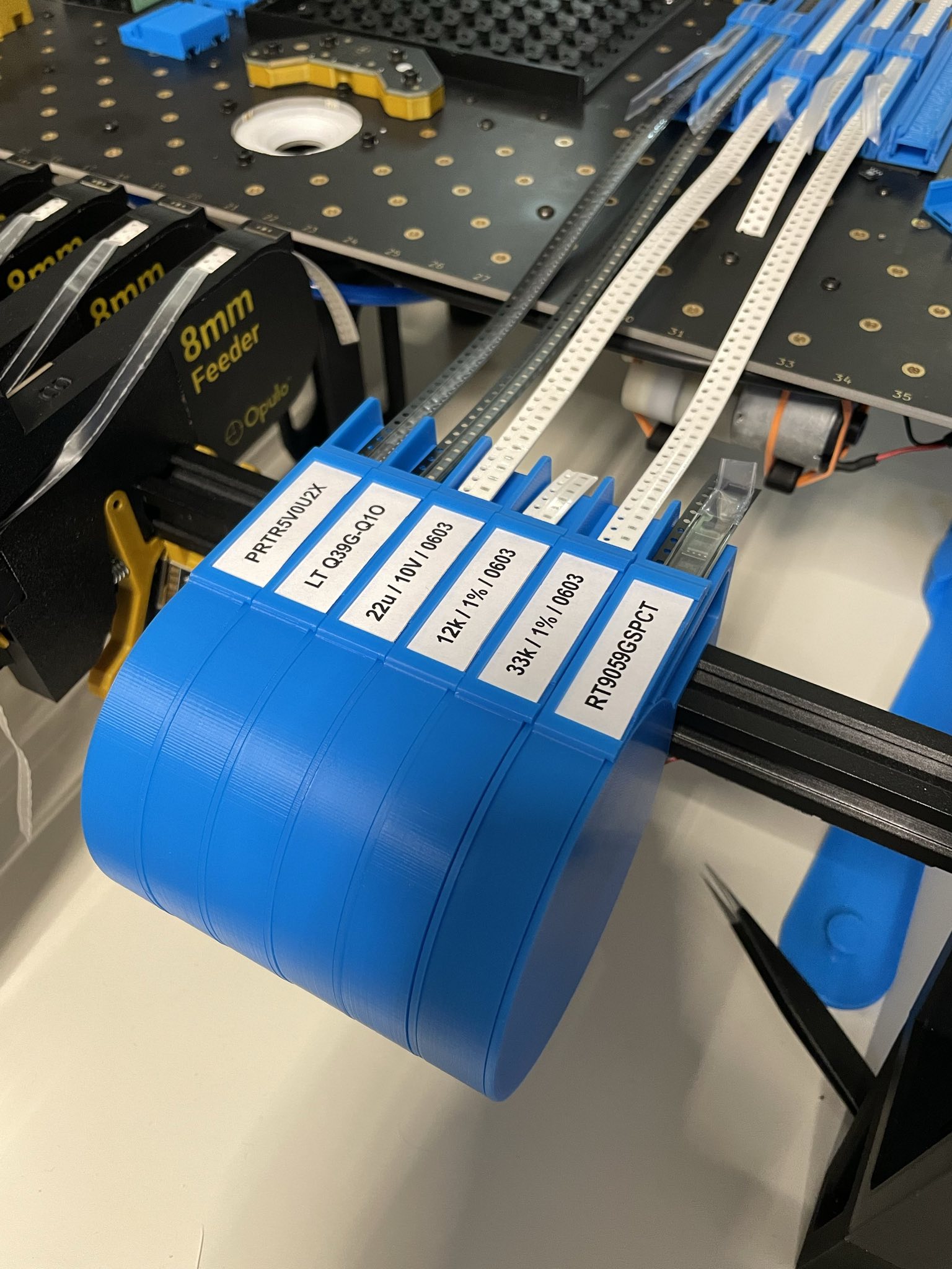 menlu_cut_tape_holder_07.jpeg